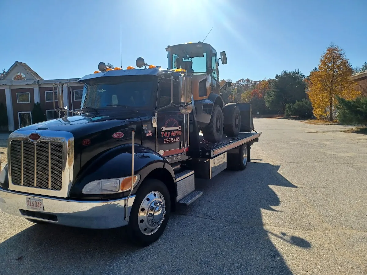 T and J Auto/TOWING