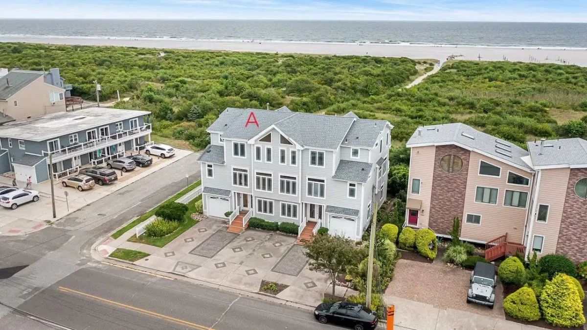 Tammy Lancaster - Broker of Record, Weichert Realty photo 3