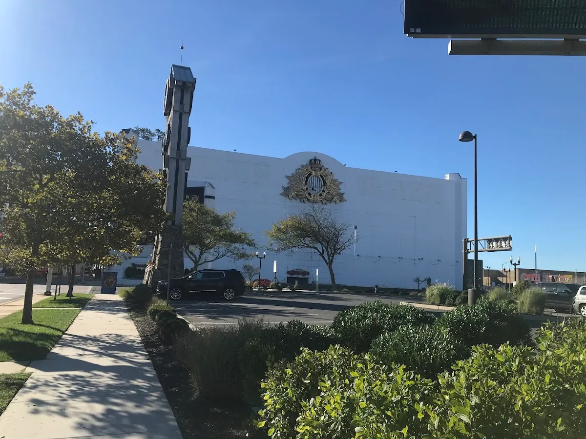 Temple Parking Garage