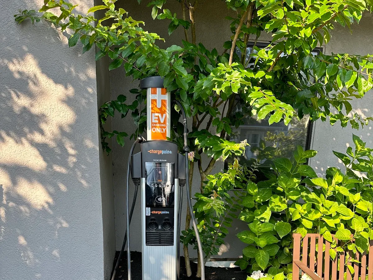 Tesla Supercharger photo 4