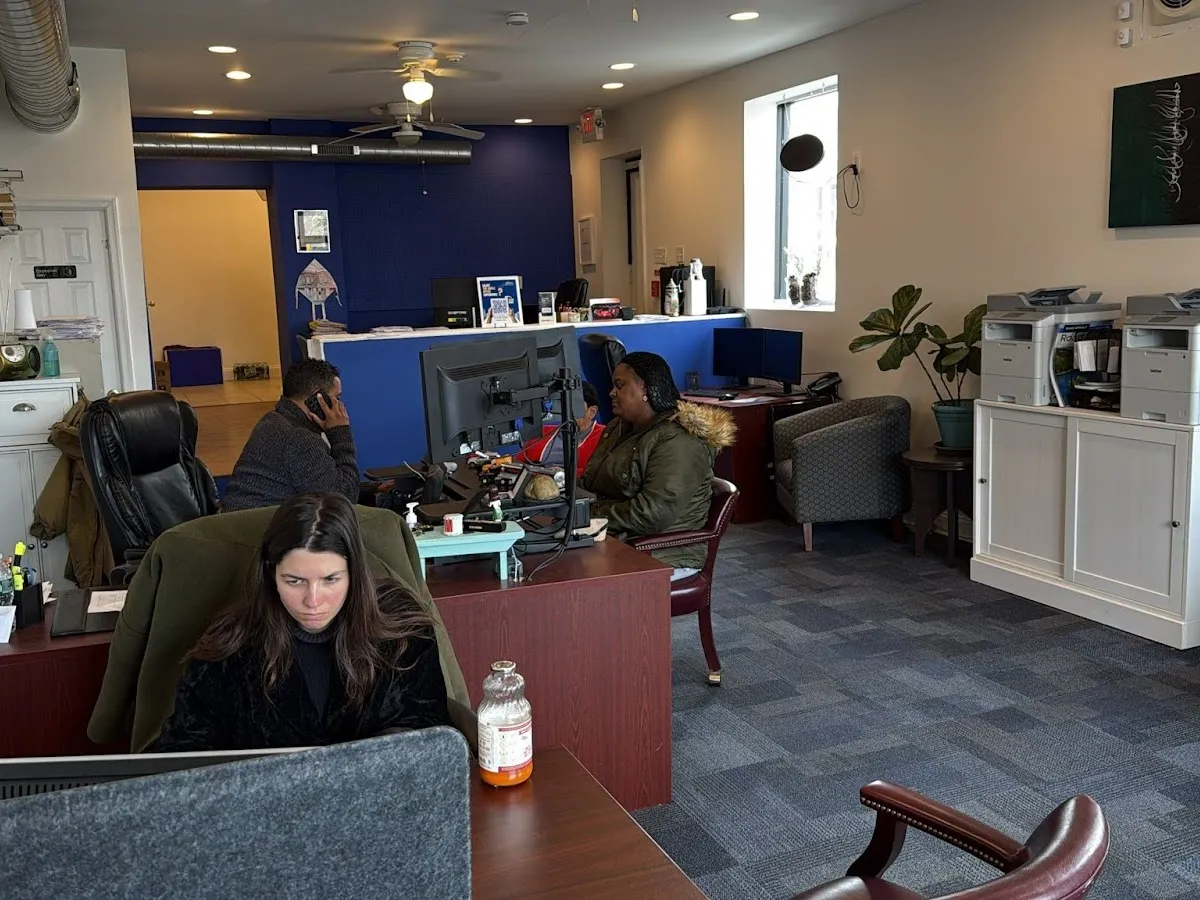 The Angle Office: Insurance Agency