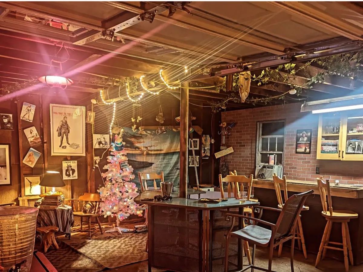 The Beaver Bar and Notary Public.