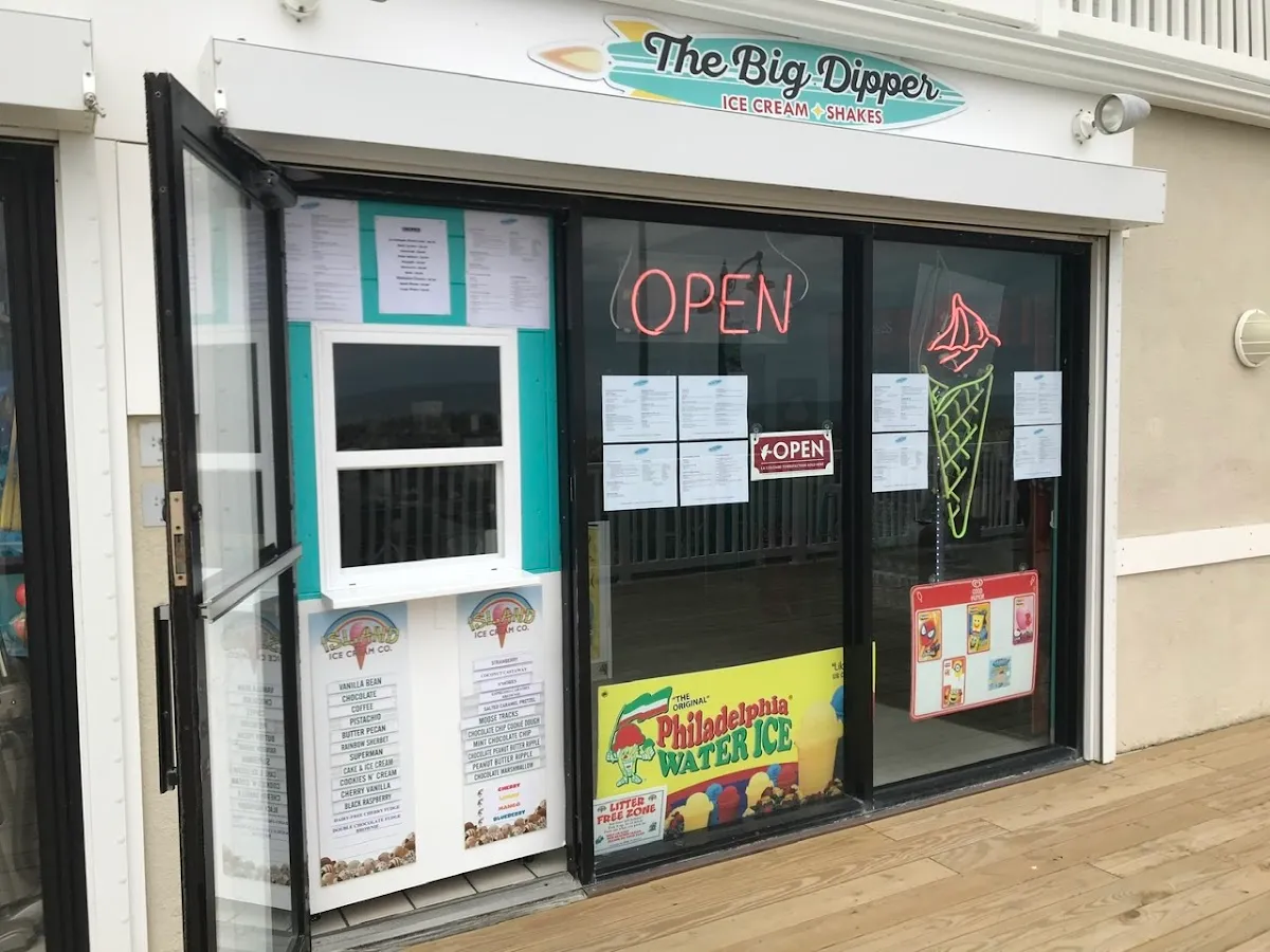 The Big Dipper Ice Cream & Shakes photo 5