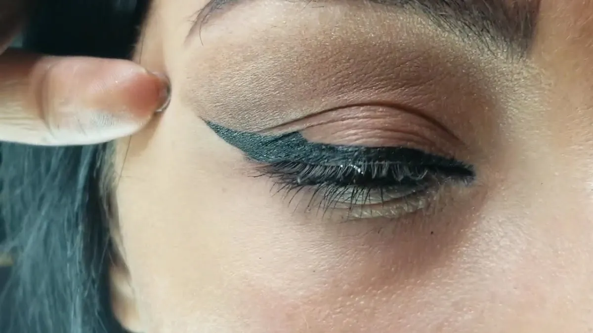 The blo Out Lounge & Colour Bar photo 3