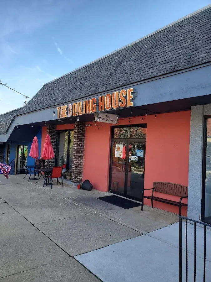 The Boiling House Seafood Boil Restaurant photo 4