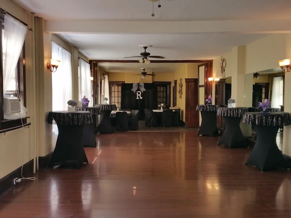 The Conservatory Mansion photo 2