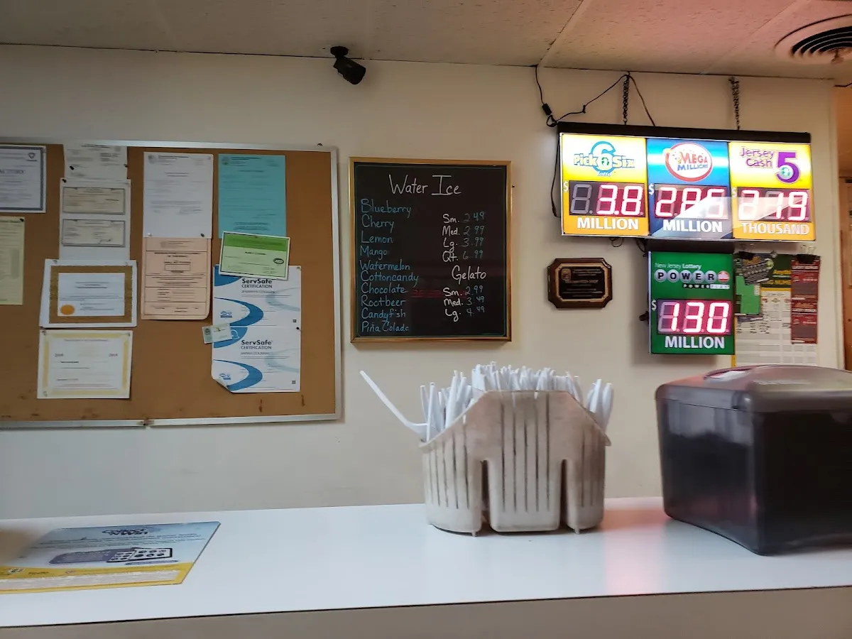 The Deli & Pizza Shop photo 2