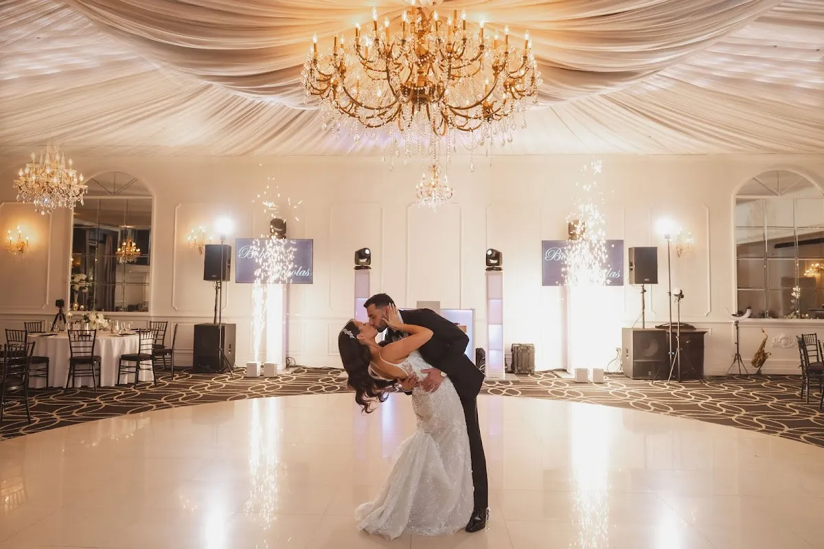 The Gramercy at Lakeside Manor photo 2