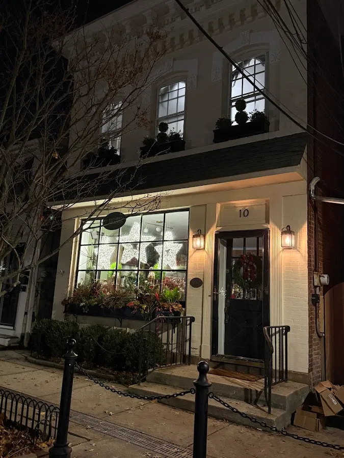 The Green Trellis photo 2