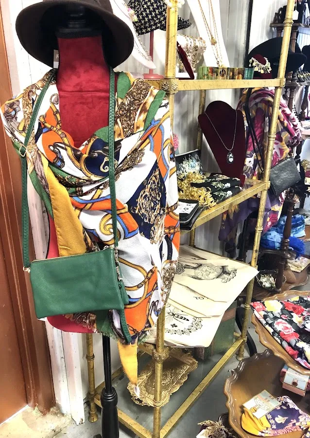 The Hopeful Romantic Boutique