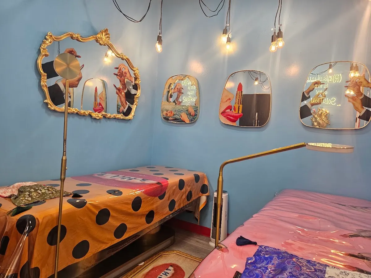 THE LASH SALON photo 2