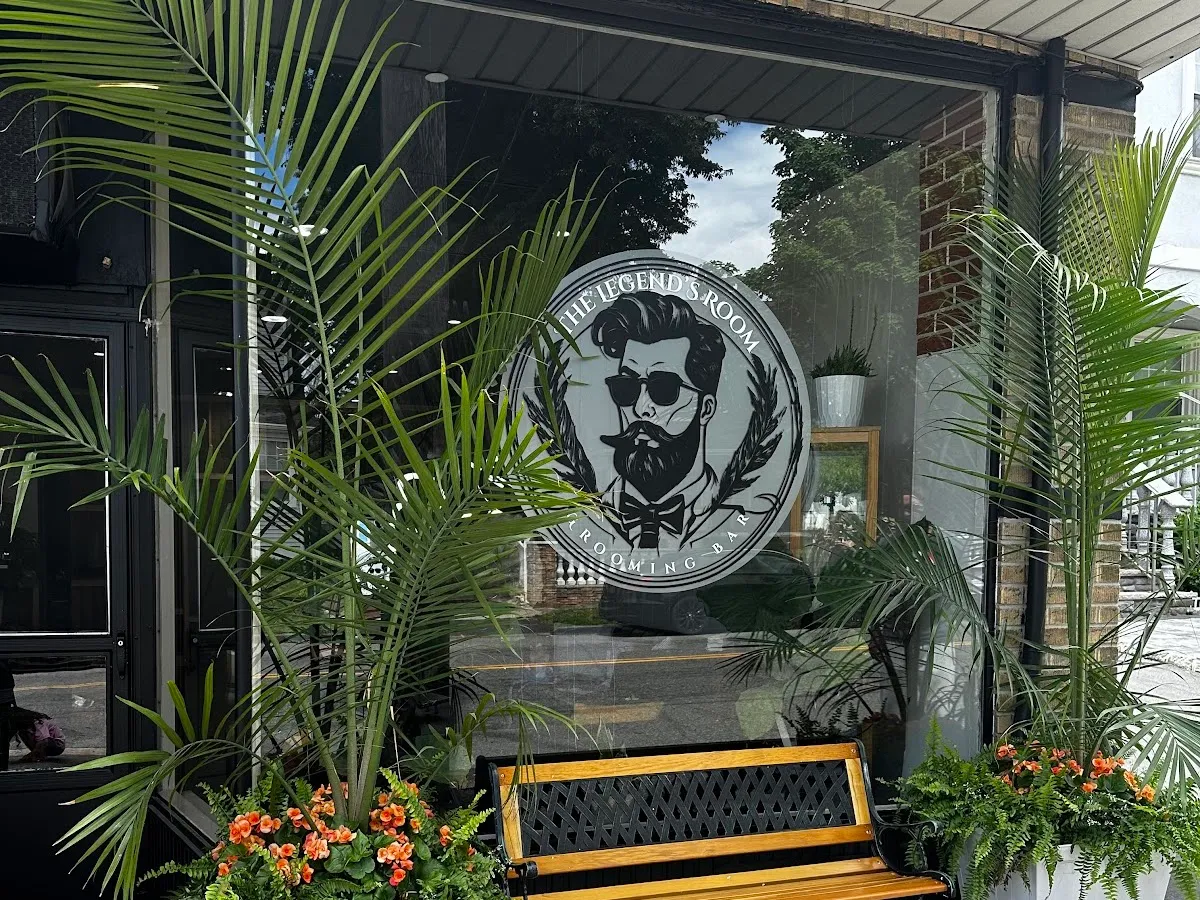 The Legends Room Grooming Bar