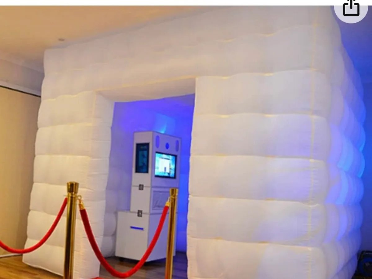 The Omnibooth photo 4