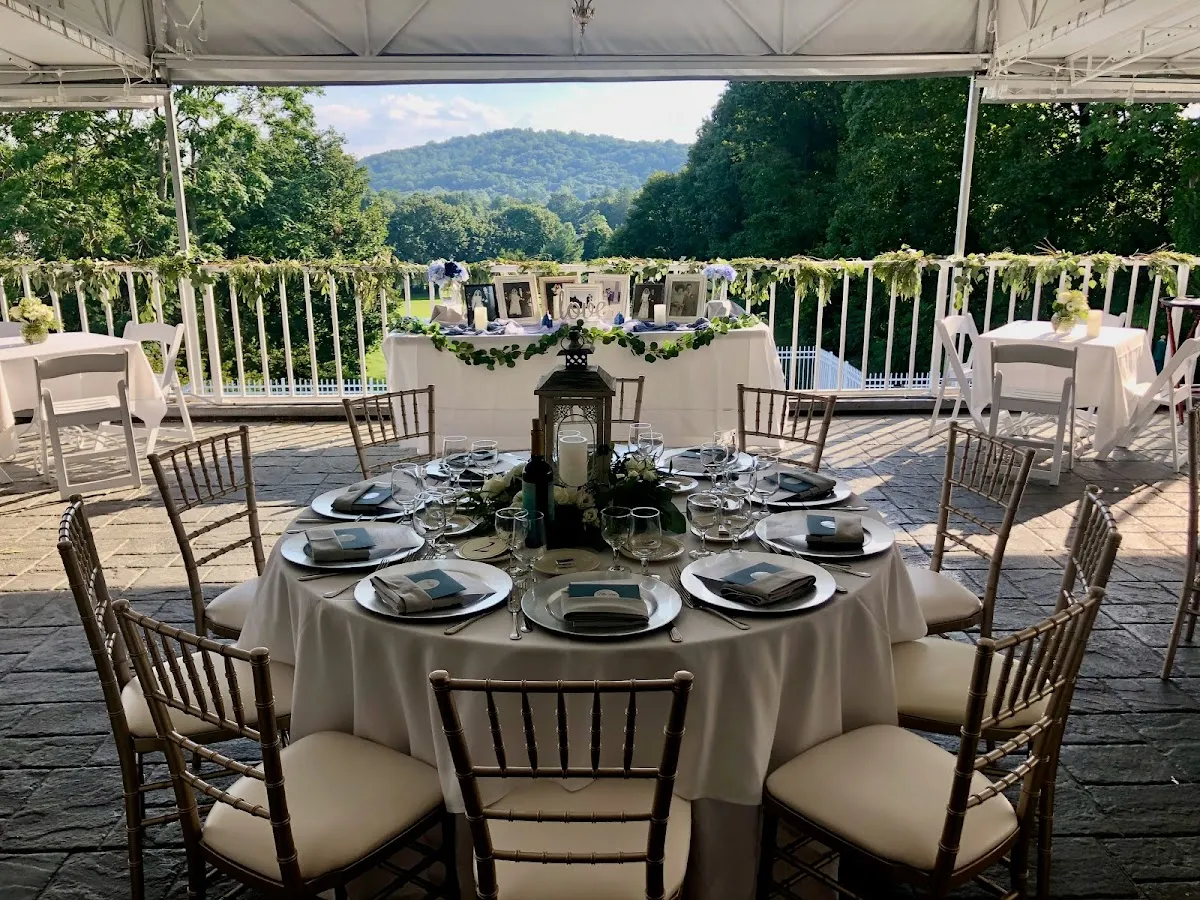 The Pleasantville Manor