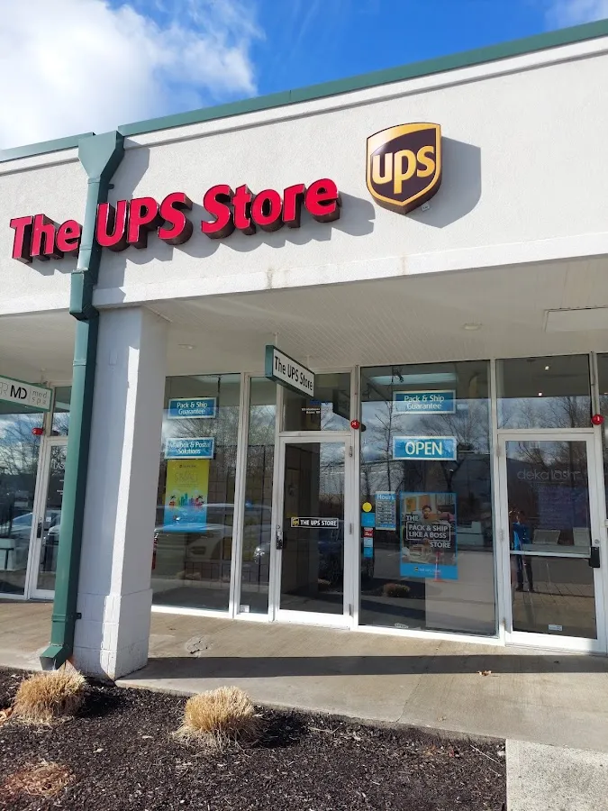 The UPS Store photo 3