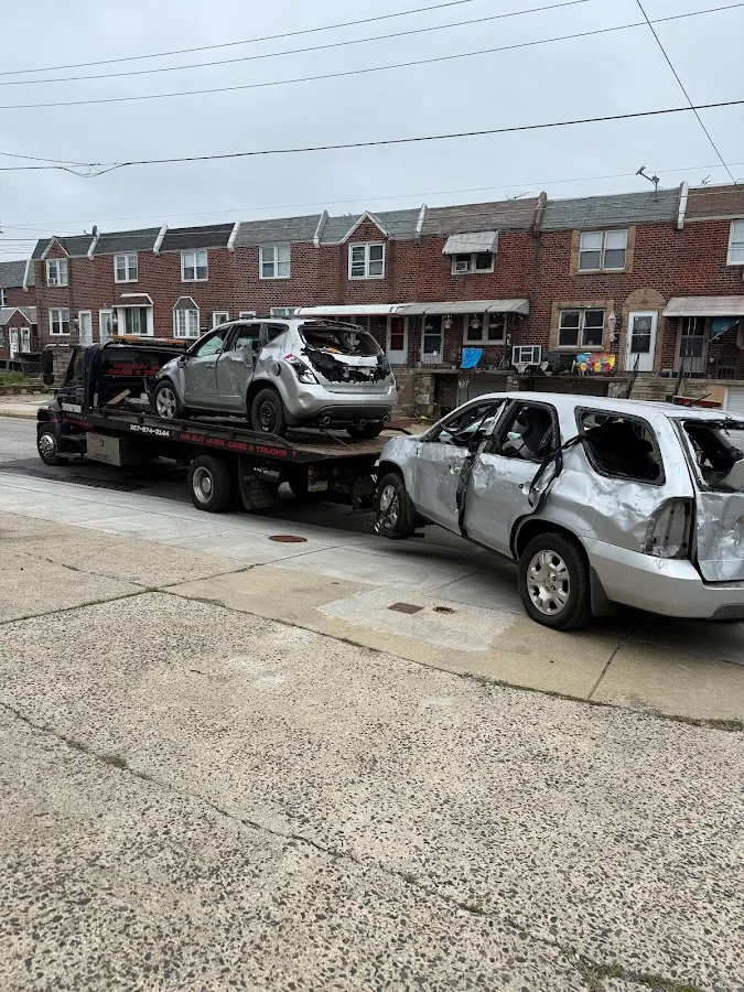 Thompson Cash For Junk Car & Towing photo 2