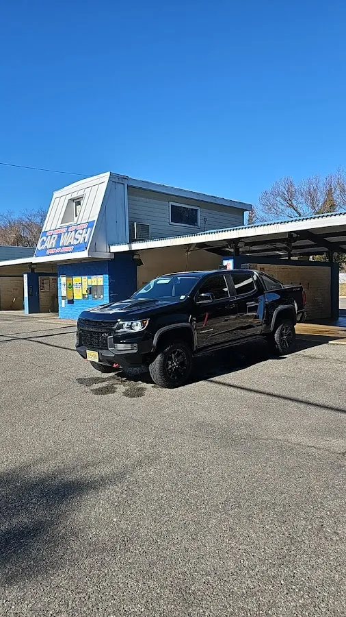 Tiny Bubbles Car Wash