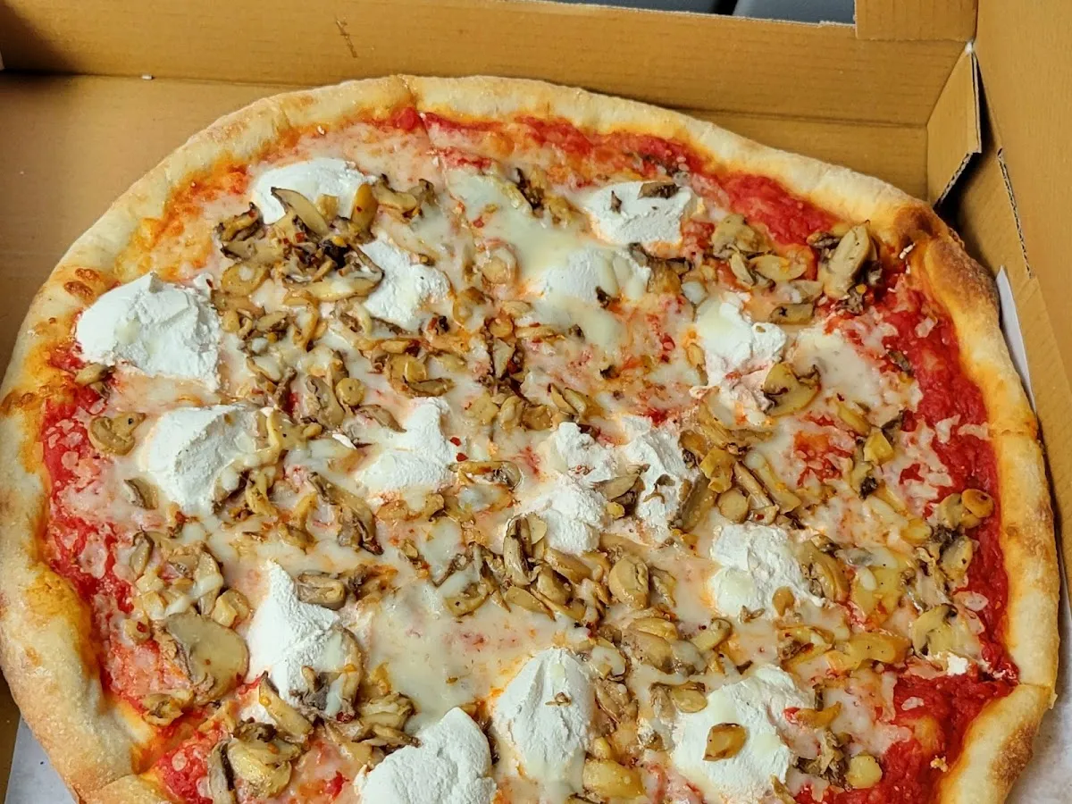 Tony's Pizza photo 4