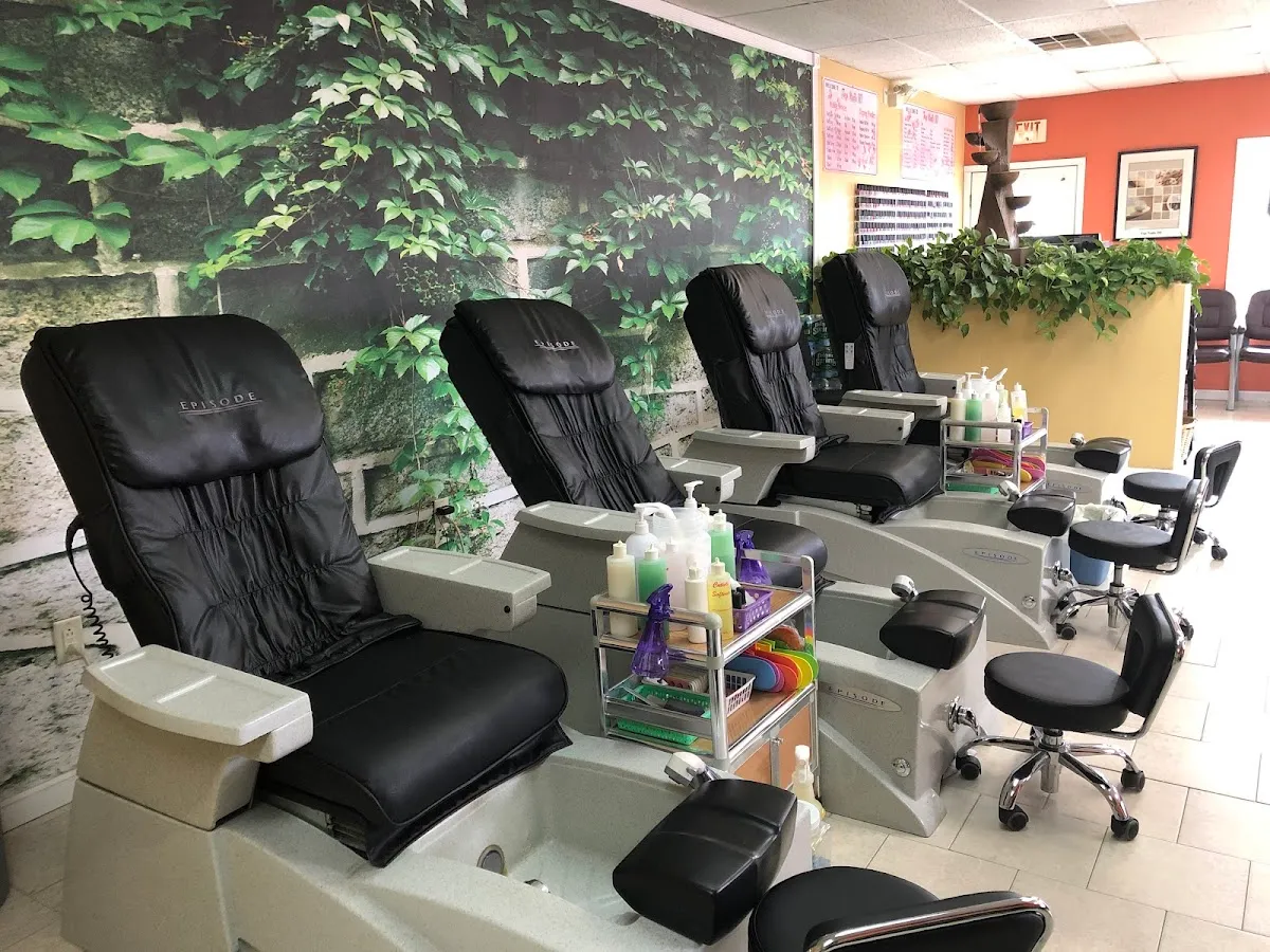 Top Nails III photo 2