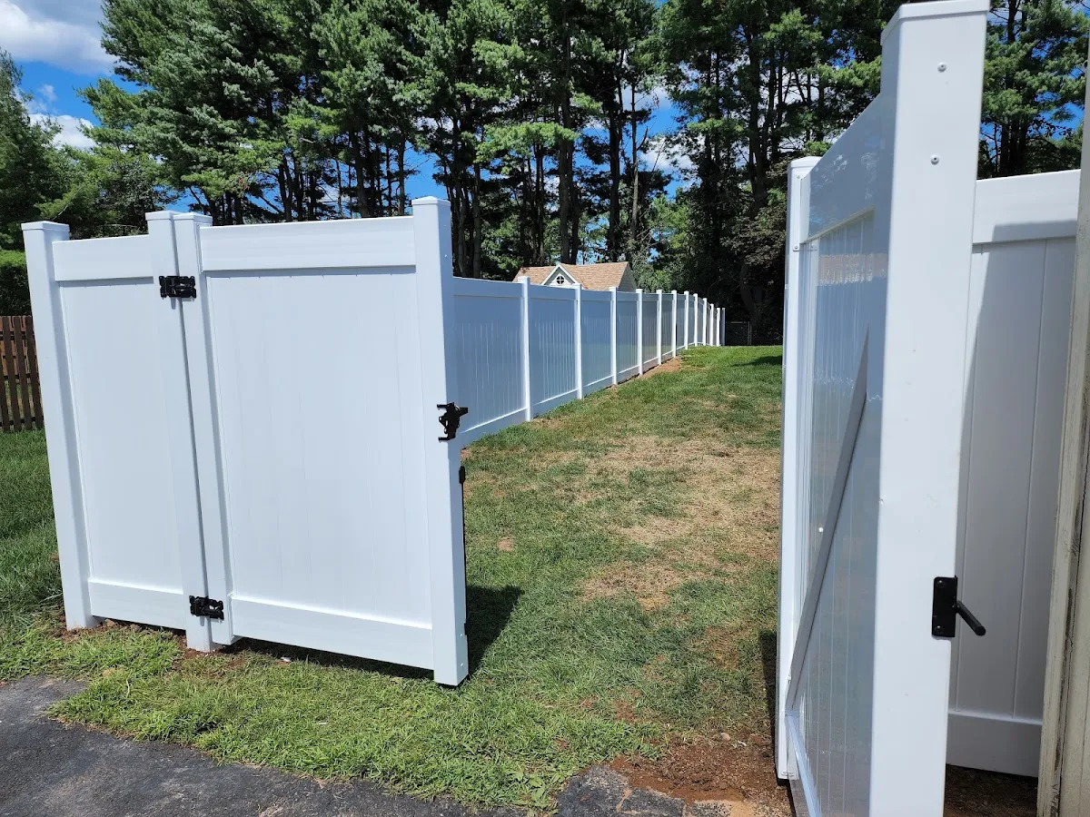 Toro Fence Co photo 5