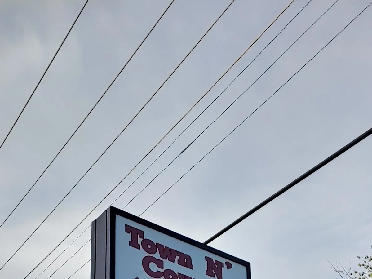 Town & Country Liquor