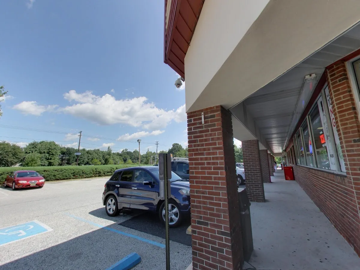 Traino's Wine & Spirits photo 3