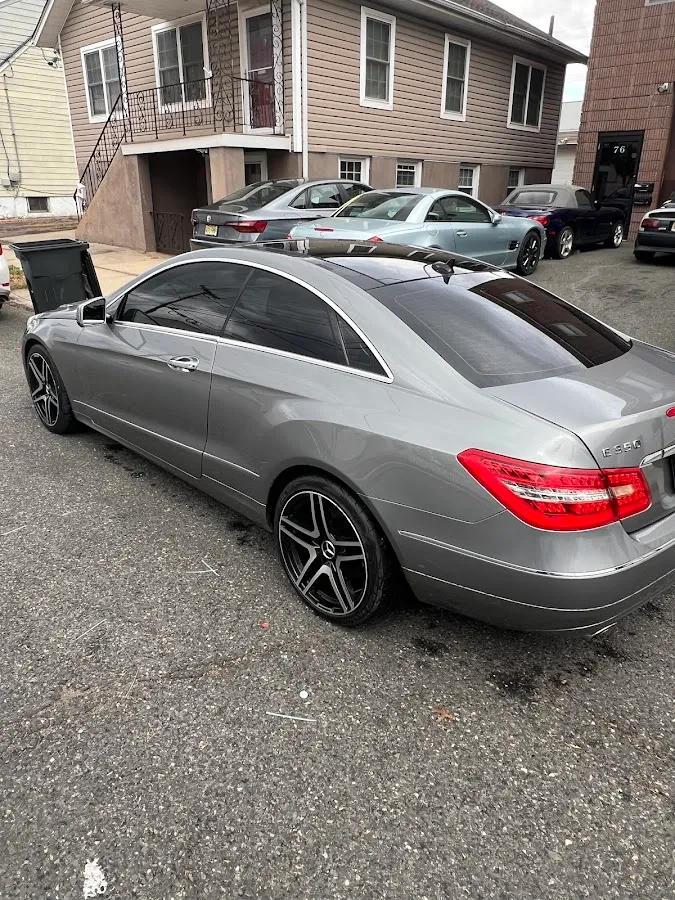 T.R.E Auto body photo 2