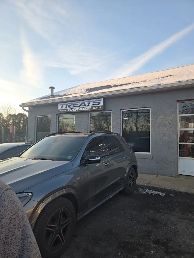 Treat's Garage photo 2