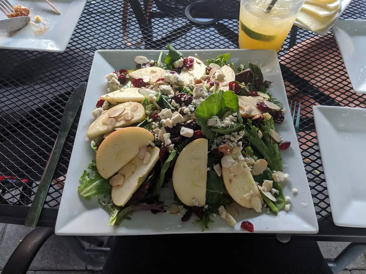 Trenton Social photo 3