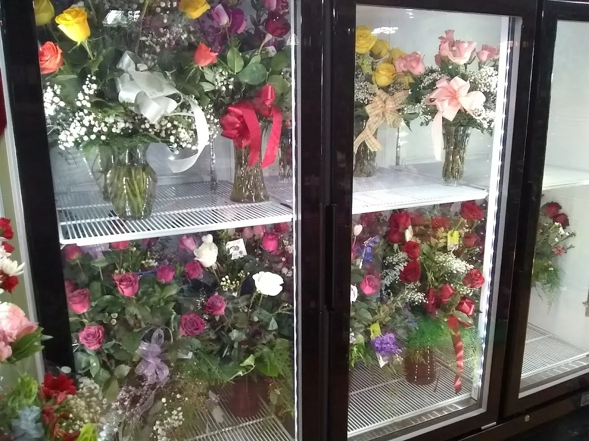 Triple Oaks Nursery & Herb Garden