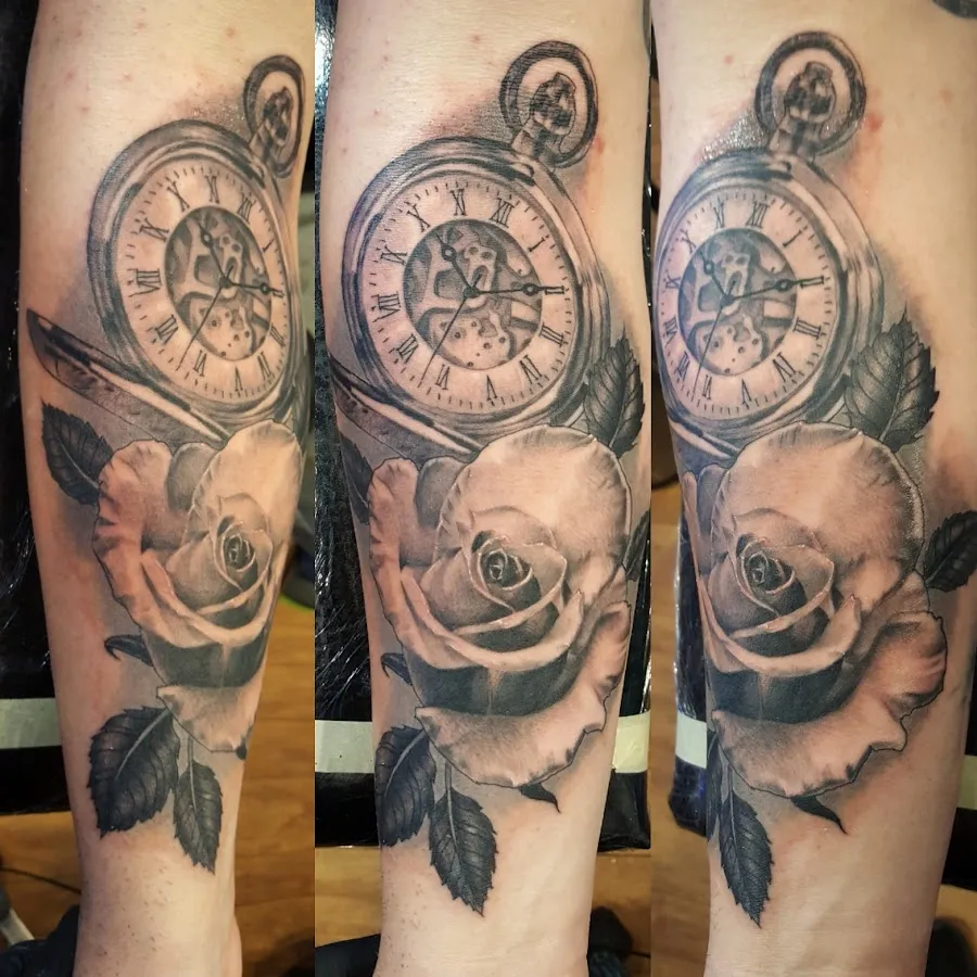 True Line Tattoo photo 5