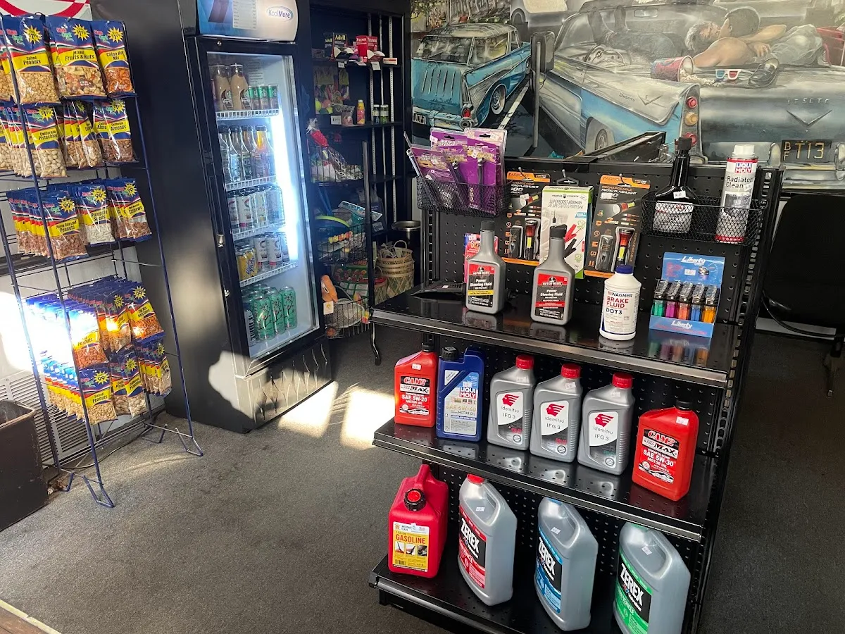 Twin Towers Service Station photo 4