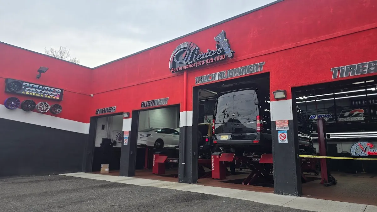 Ulerio’s Performance photo 3