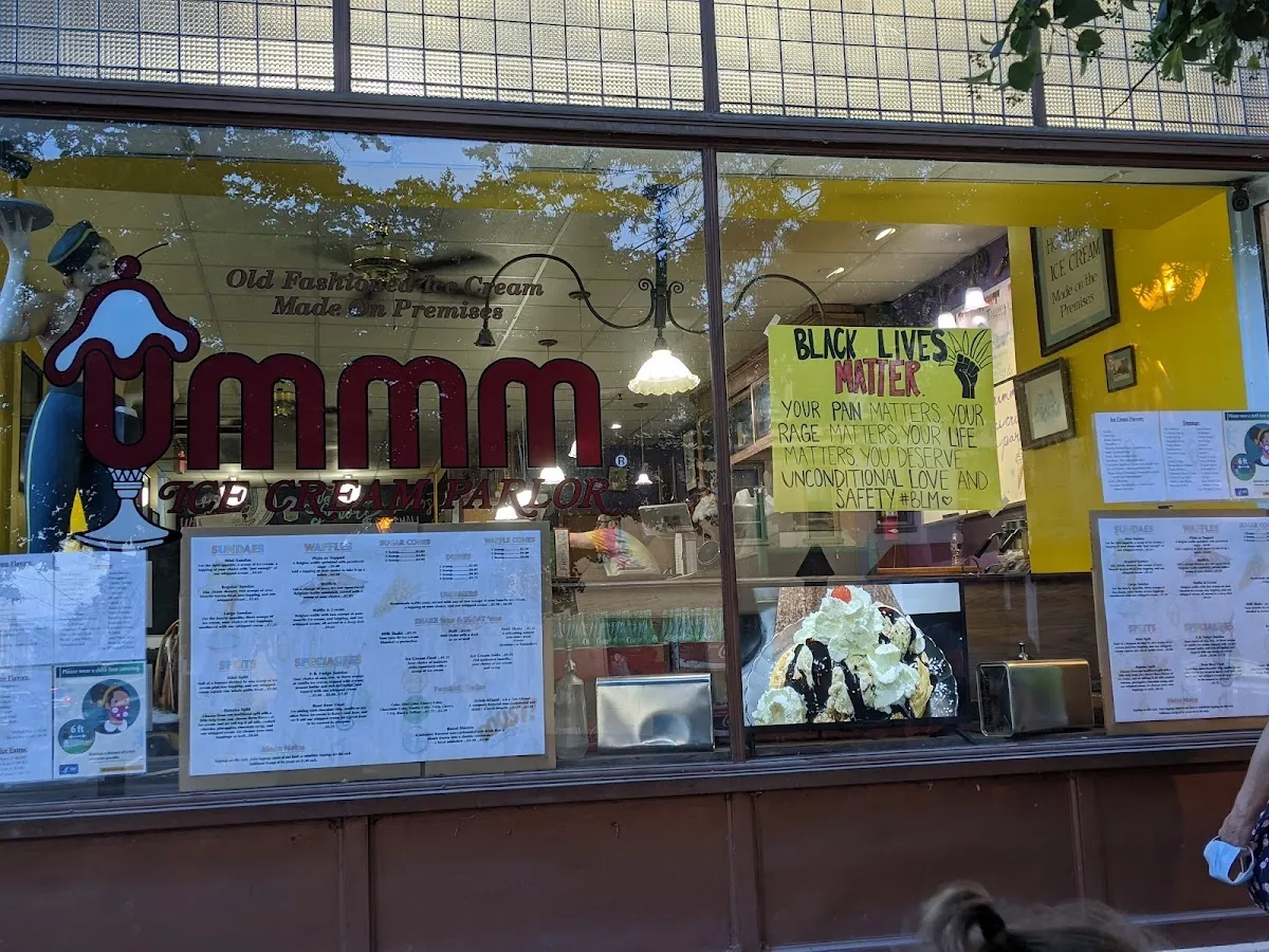 UMMM Ice Cream Parlor