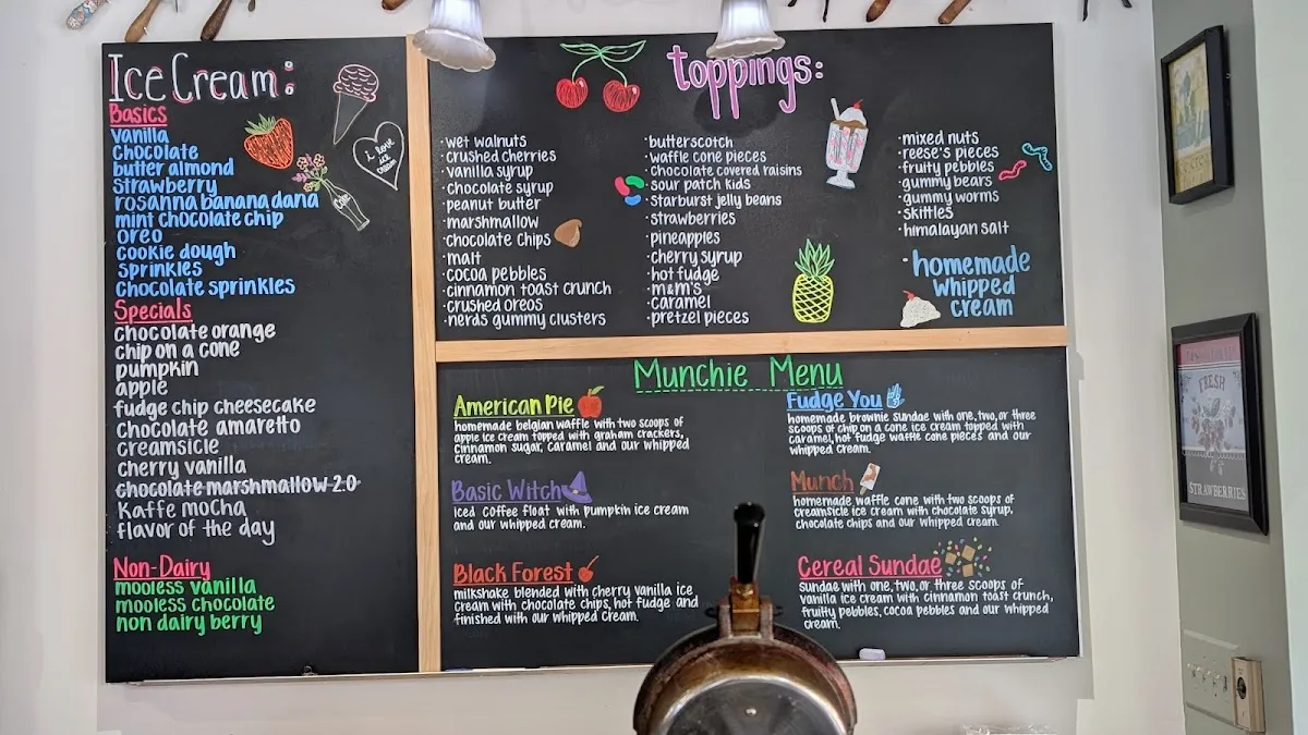 UMMM Ice Cream Parlor photo 5