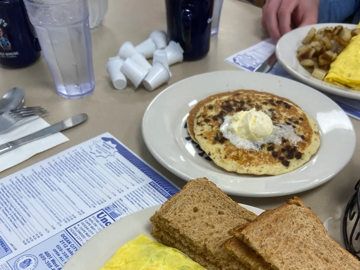 Uncle Bill's Pancake House photo 2