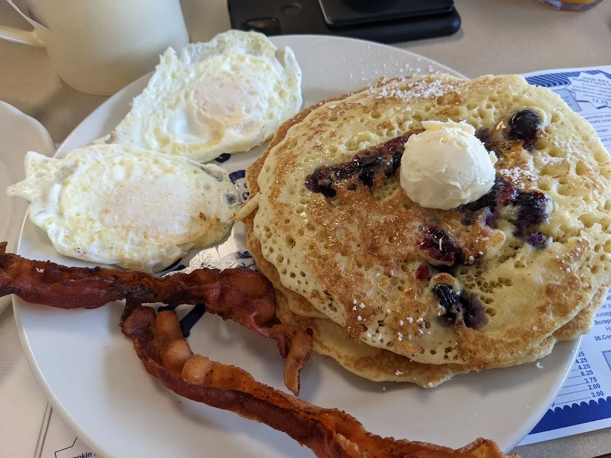 Uncle Bill's Pancake House photo 3