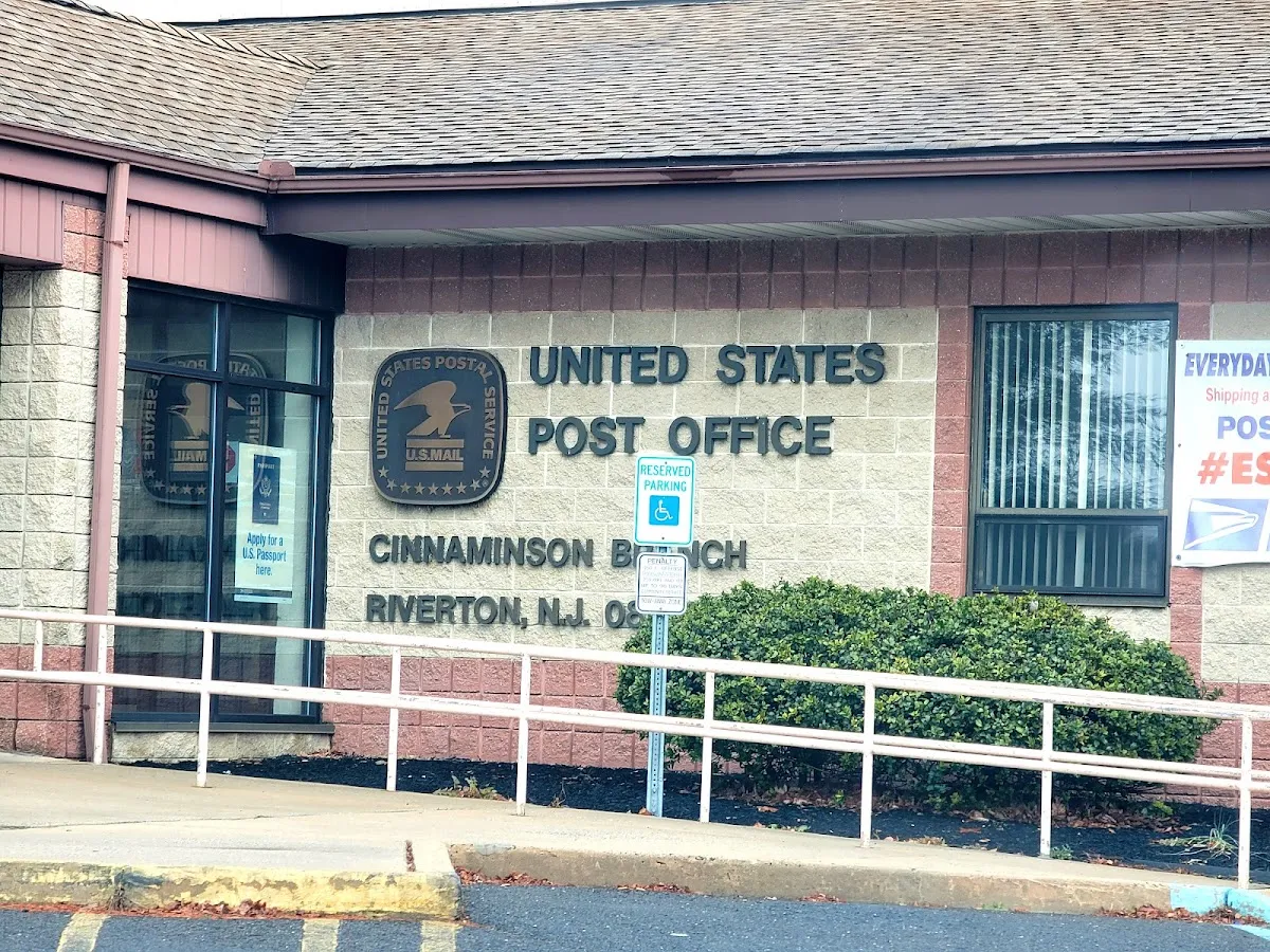 United States Postal Service photo 2
