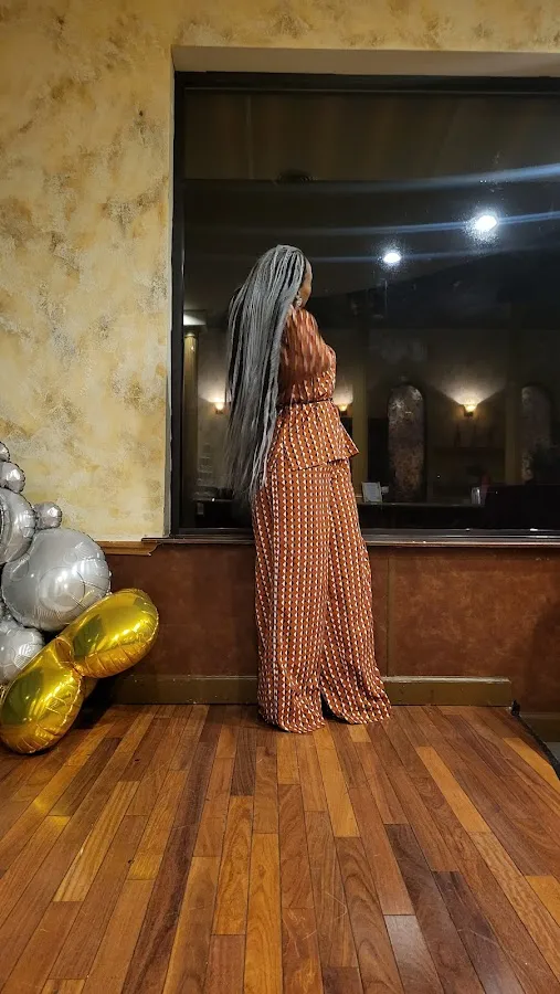 Upscale Hair Braiding And Beauty Salon