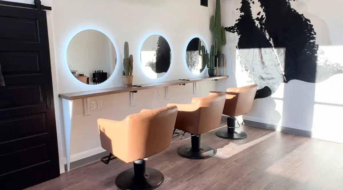 Urban Roots Salon & Co. (Caldwell) photo 2