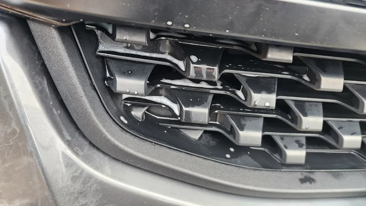 USS Car Wash photo 3