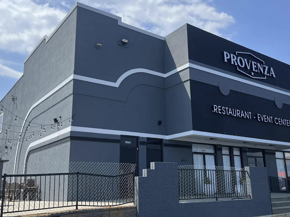 Ventnor Plaza photo 5