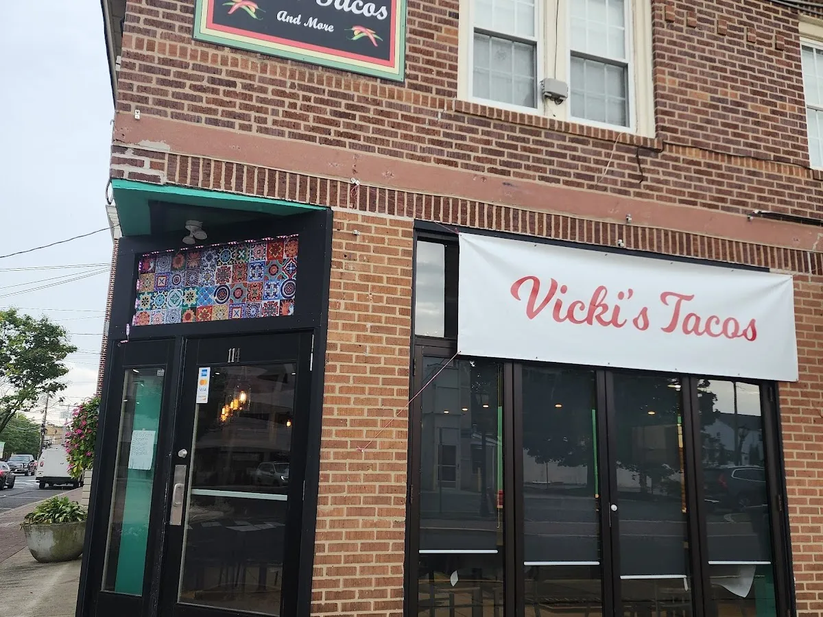 Vicki's Tacos And More