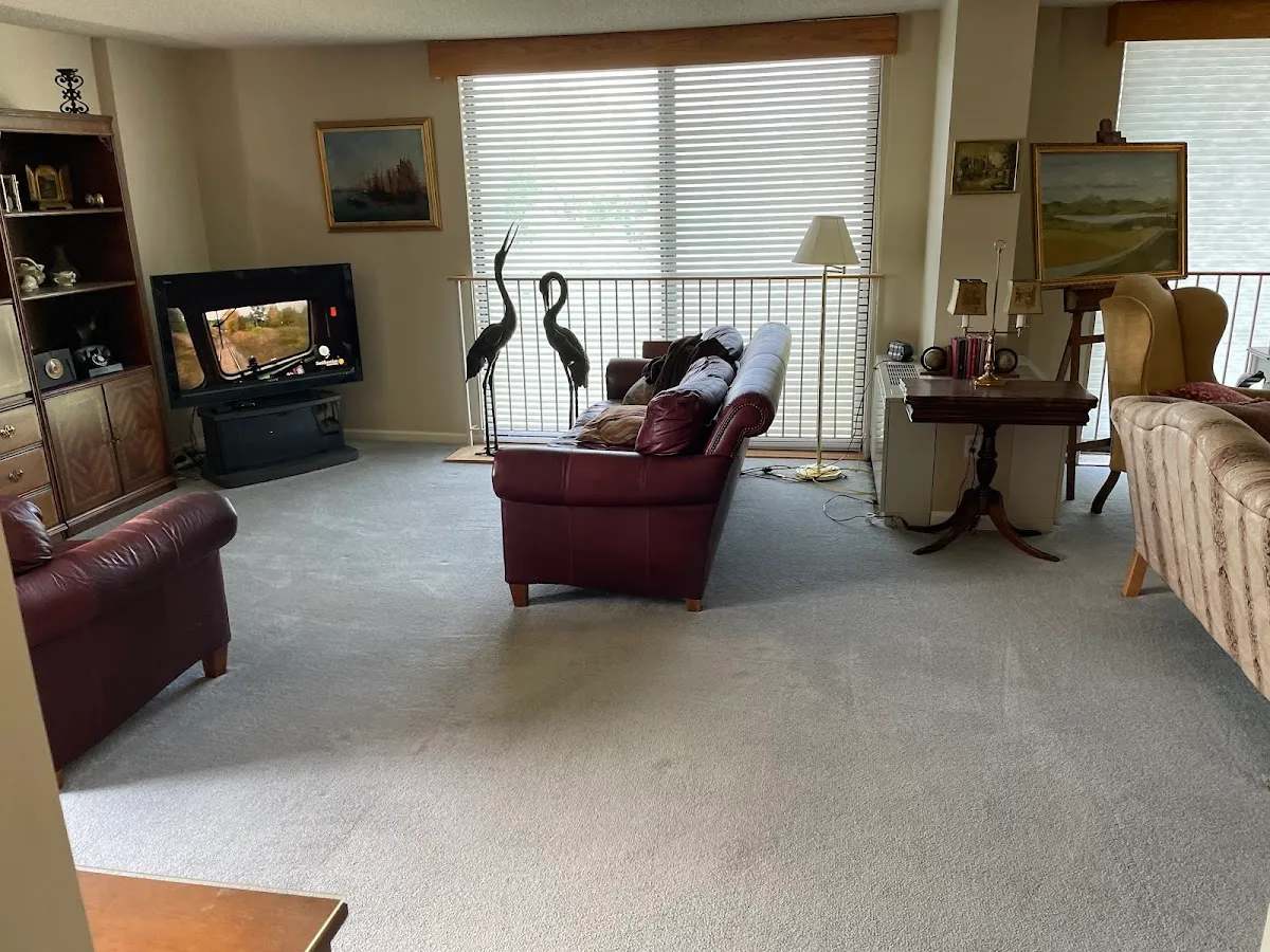 Vic's Carpet Dry Cleaners & Dyers