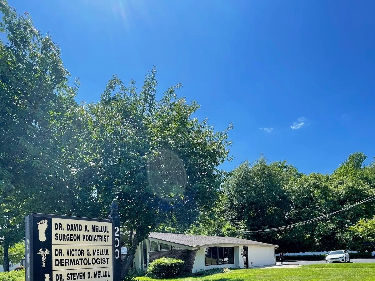 Victor G Mellul, MD photo 4