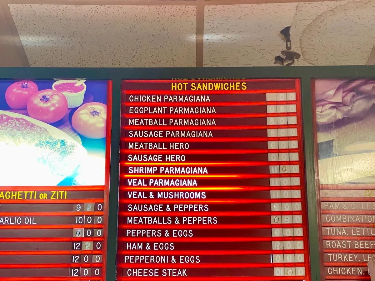 Victor's Pizzeria & Italian Restaurant photo 2