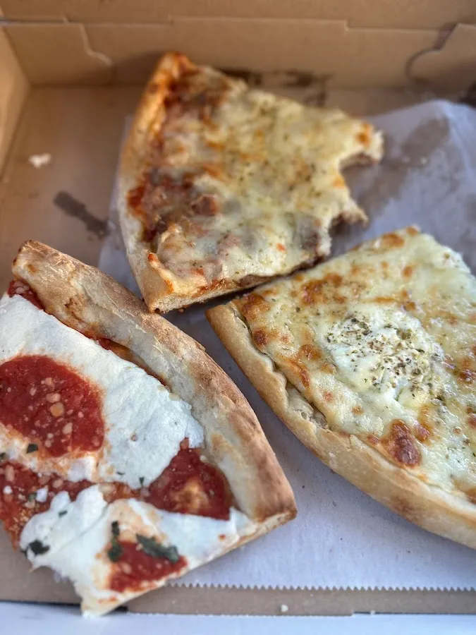 Victor's Pizzeria & Italian Restaurant photo 5