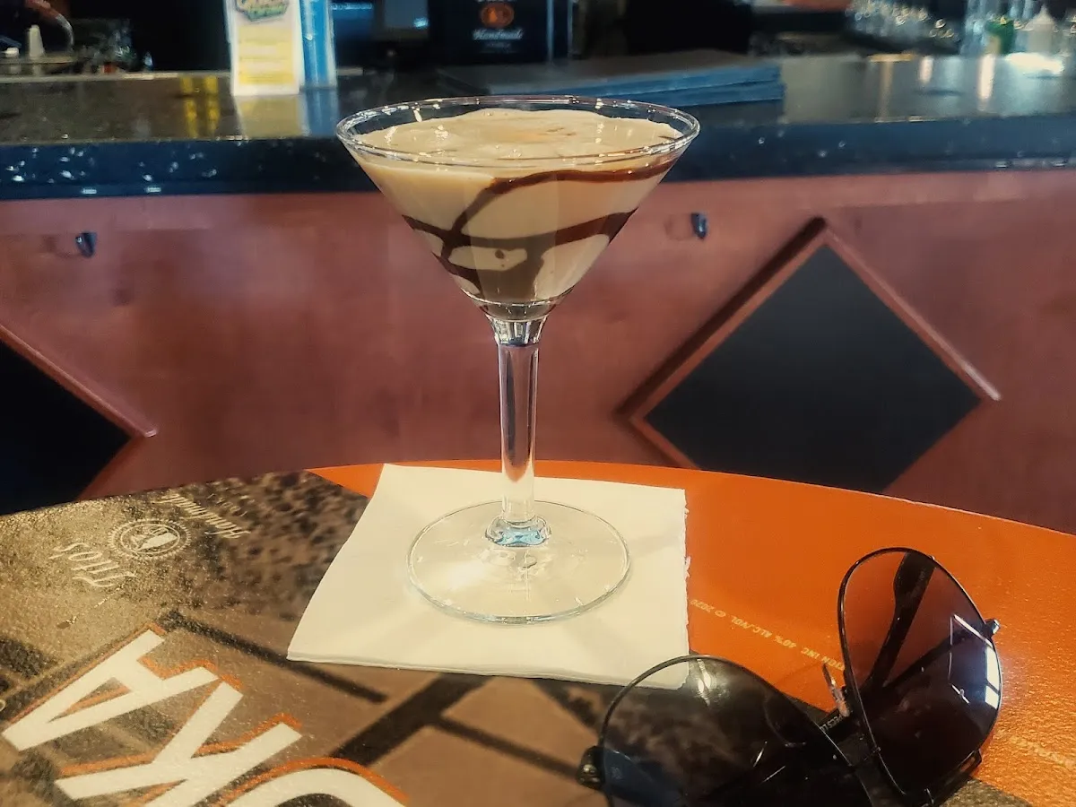 Villari's Lakeside Restaurant & Lounge photo 3