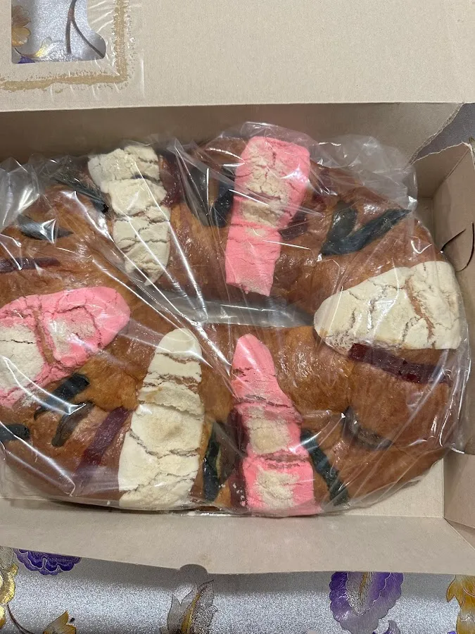 Villa's Bakery photo 3