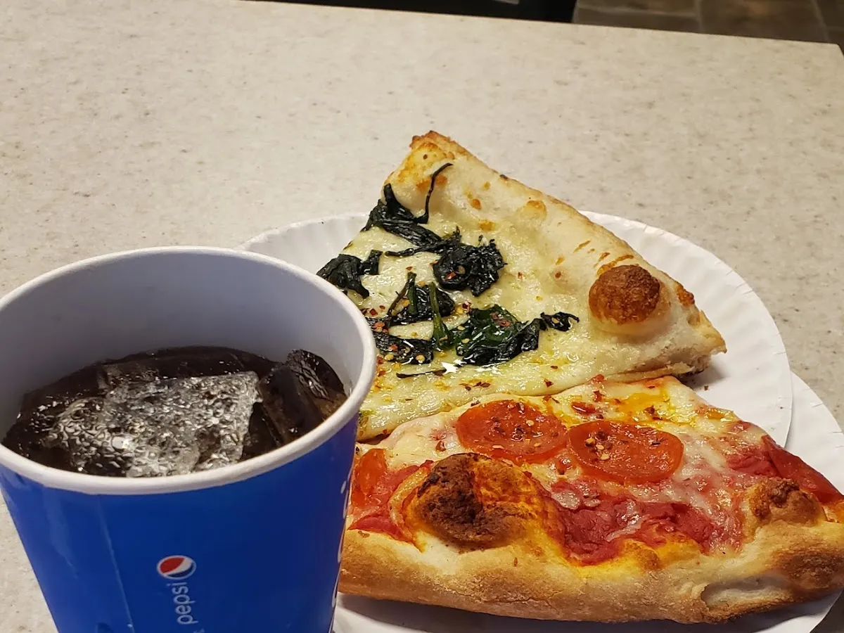 Vincenzo's Little Italy 🍕🇮🇹🍝 photo 4